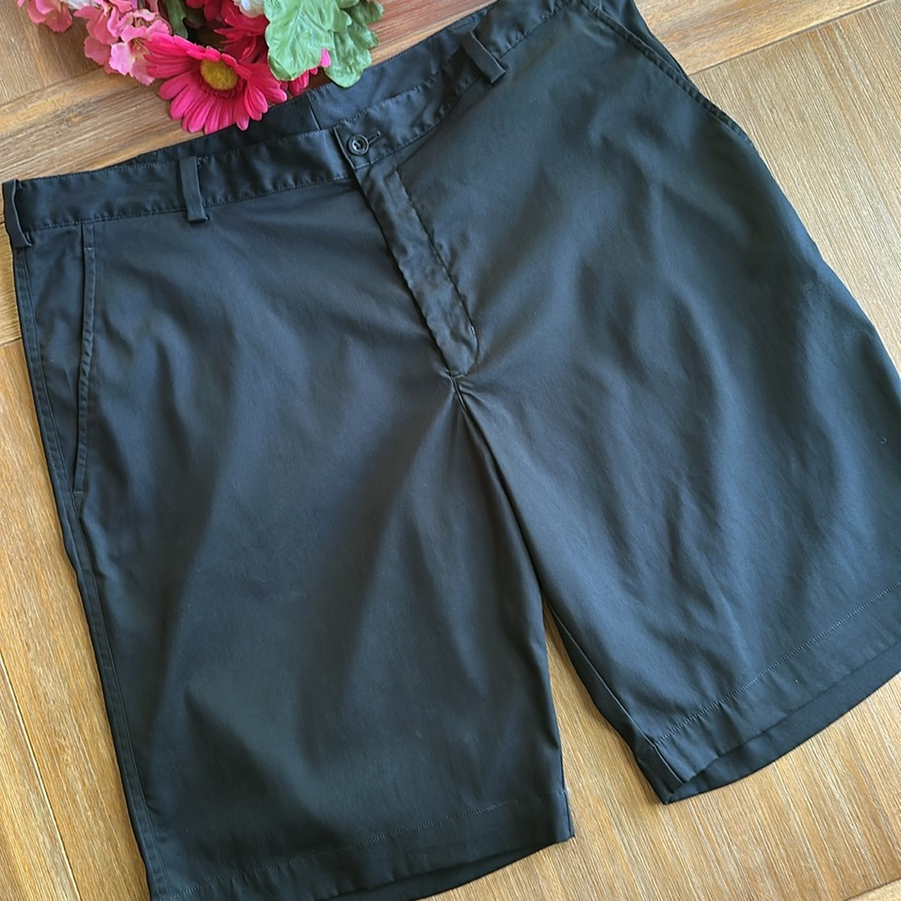 Men’s Nike Dri-Fit Golf Shorts Size 38 Black - Picture 9 of 9